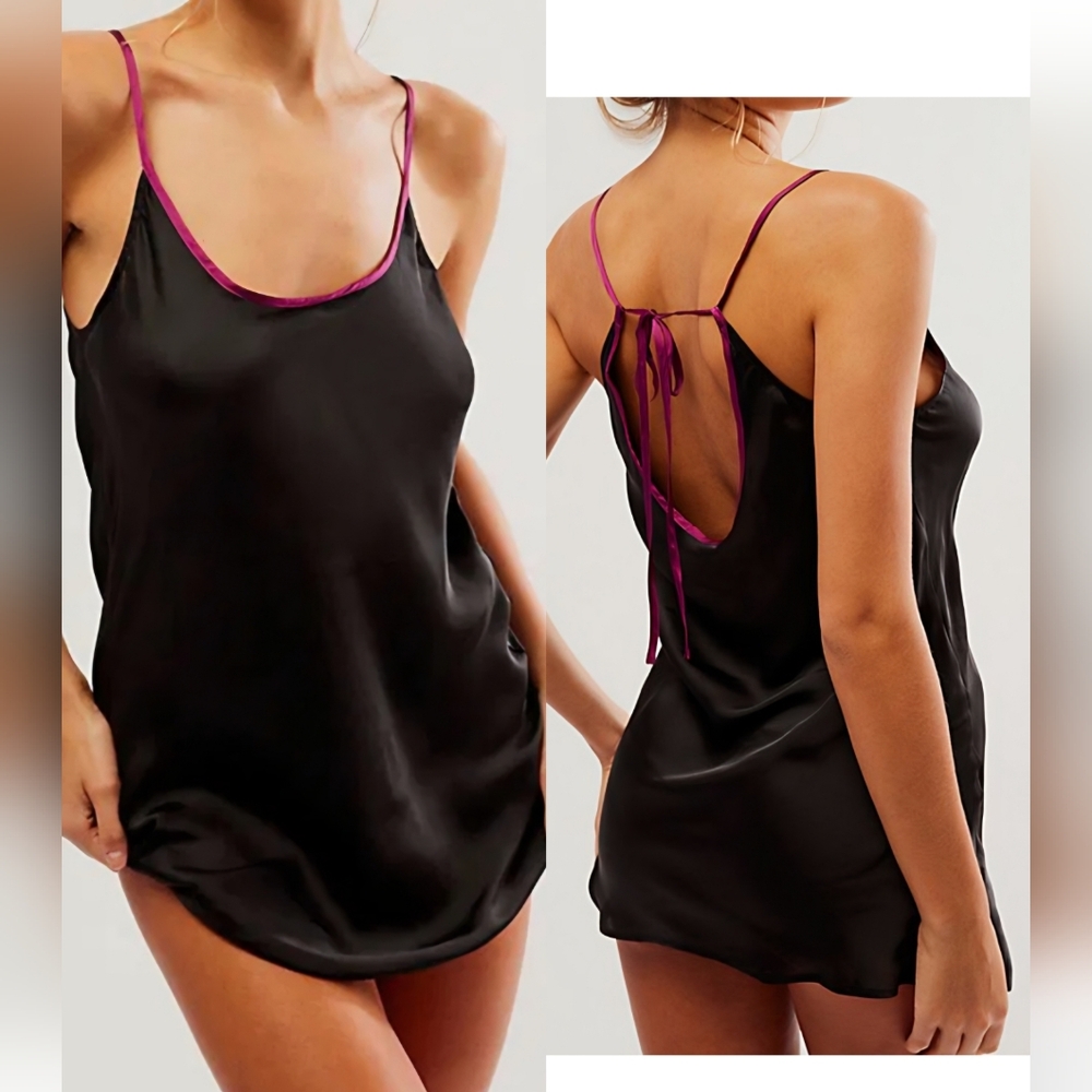 NWT Adjustable Strap Free People Black Slip‎ Purple Accent Size Medium